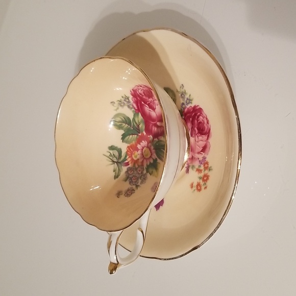 Vintage Paragon Bone China Teacup & Saucer Set Double Warrant / Peach, floral - Picture 7 of 17